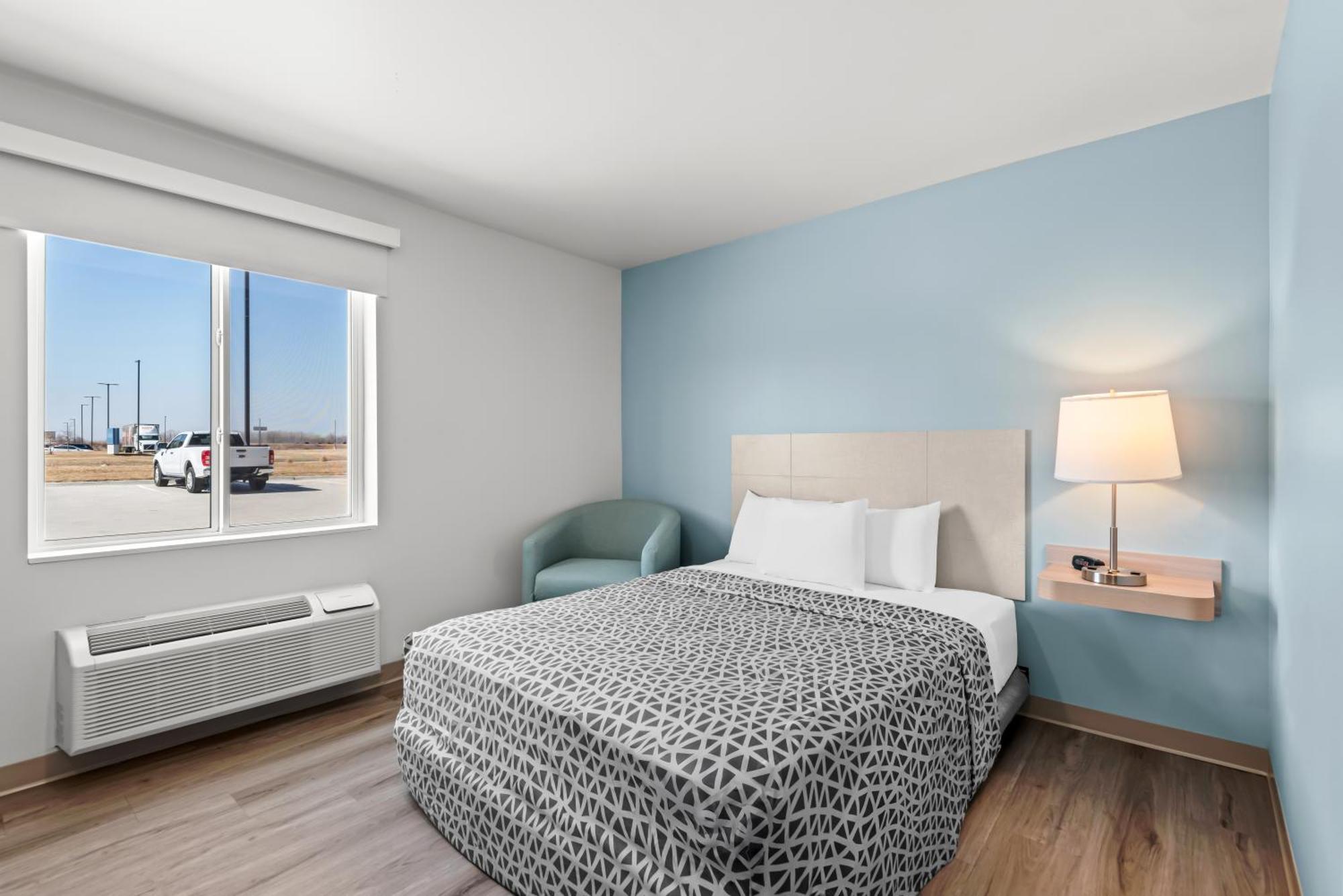 Woodspring Suites Coralville Iowa City المظهر الخارجي الصورة